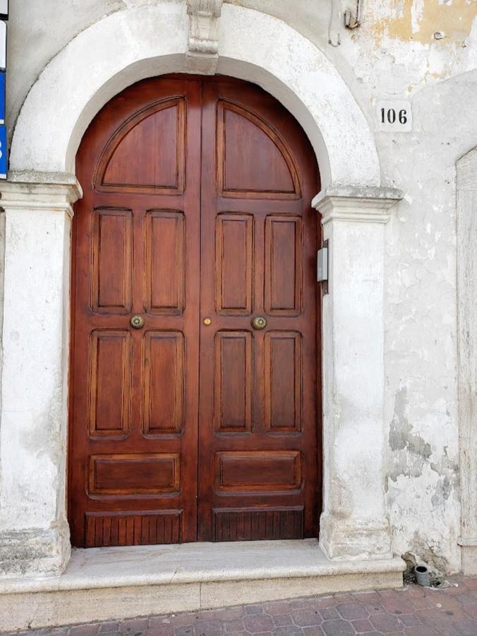 Apartament Dimora Maggi Al Corso - Affitti Brevi Italia Monte SantʼAngelo Zewnętrze zdjęcie
